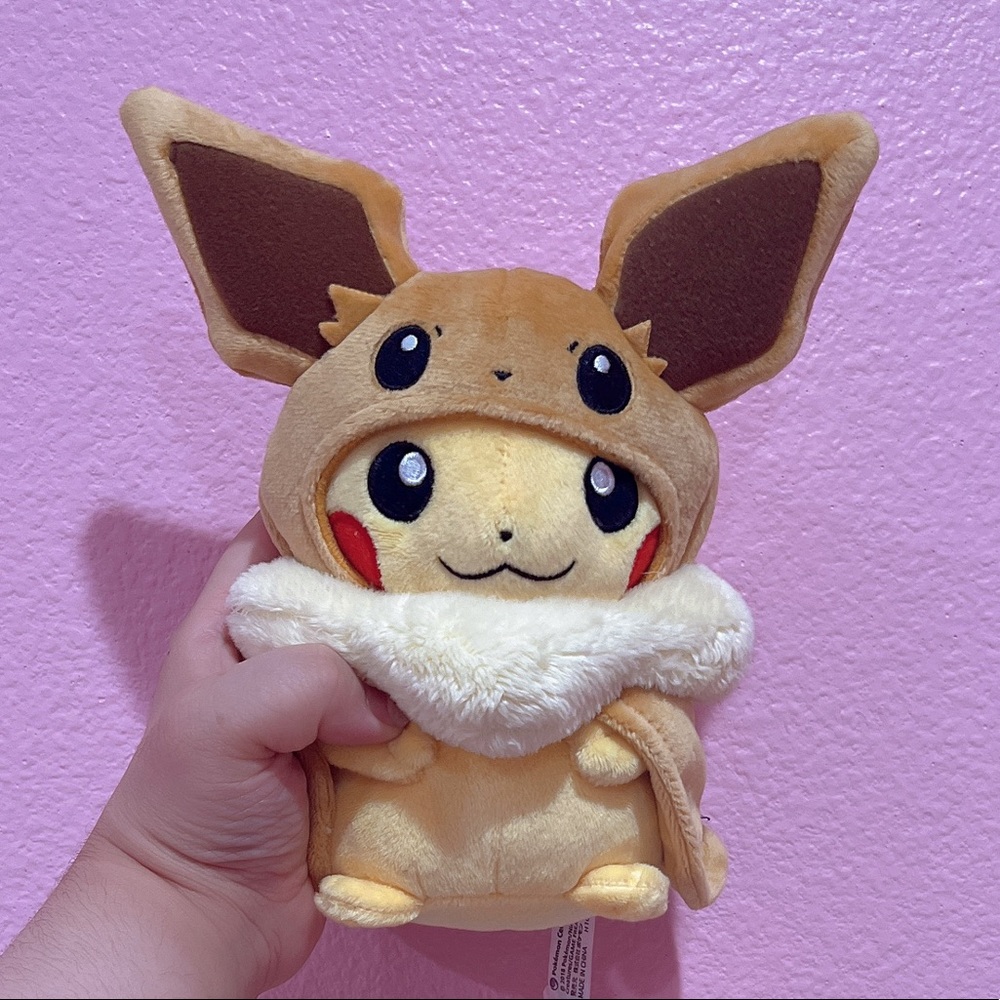Pikachu & Eevee plushie Set